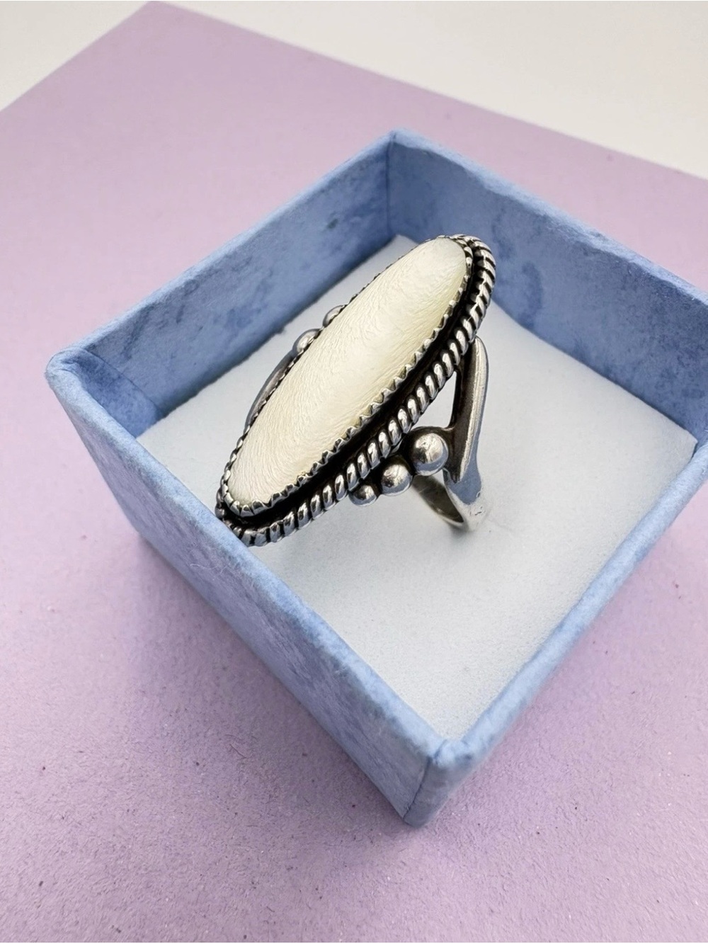 Southwestern Old Pawn 925 Sterling Silver Mother of Pearl Tribal Ring Size 6.5